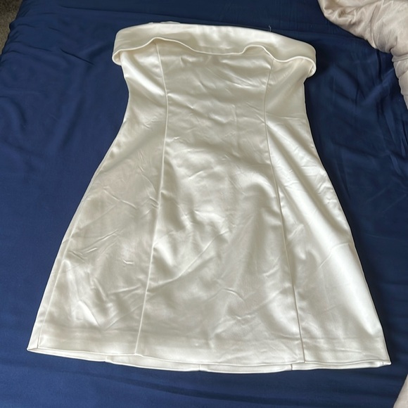 Aritzia Sunday Best Shimmer Satin Tube Dress - Picture 3 of 7